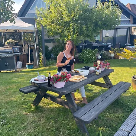 1-2 P Near Airport Ams Freeparking ホームステイ *